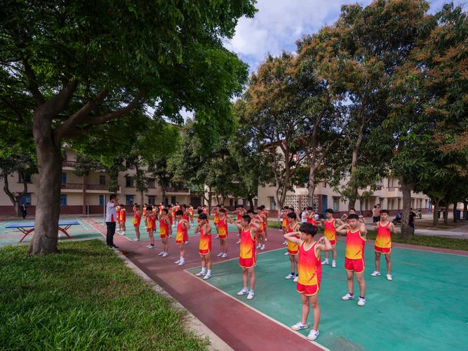 湛江市智洋艺术外语职业高级中学