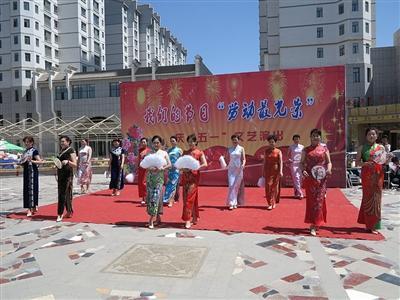 本土草根团队亮相国际盛会 -新闻频道-华龙网